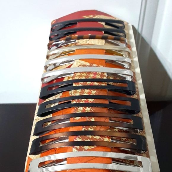 Hair metal hair barrettes/ accessories 2 1/4 in. - Picture 3 of 3